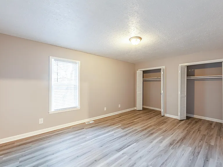 40 Carolane Drive - 1 — Photo 10