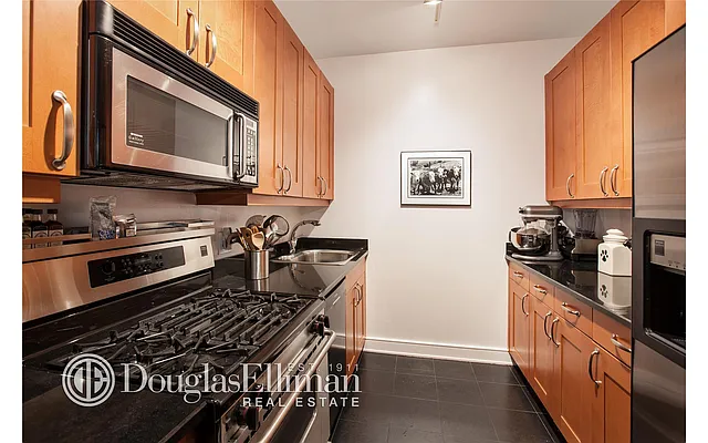 Sold by Douglas Elliman | media 4