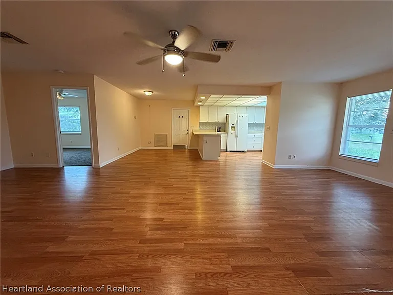 123 Friendly Cir — Photo 9