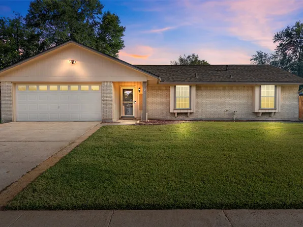 5302 Iris Cir, Bossier City, LA 71112