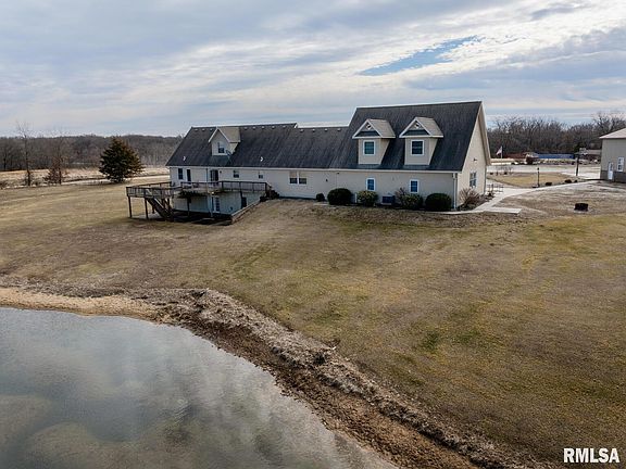 3rd image of 2129 N 1210th Ave