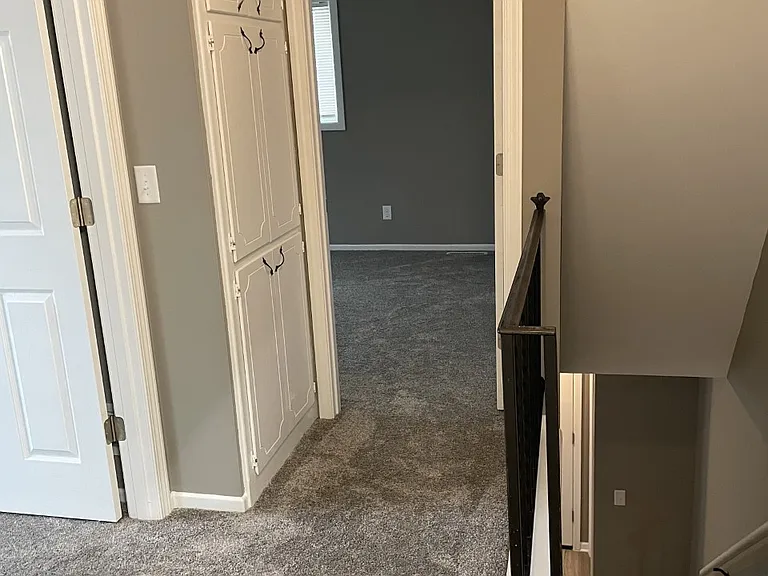 723 Tyler St NE — Photo 8