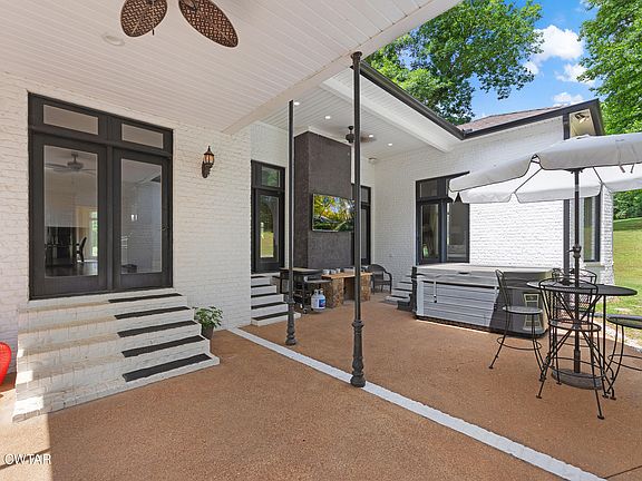 4th image of 220 Forest Lake Dr