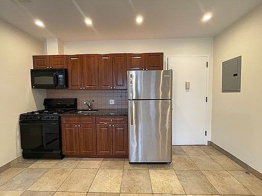 2nd image of 30-29 38th St #1A