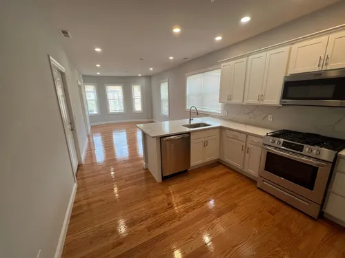 126 Cross St #11D Photo 1