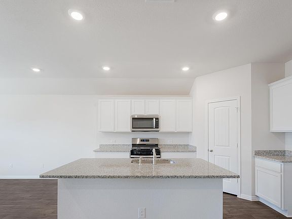 7th image of this home