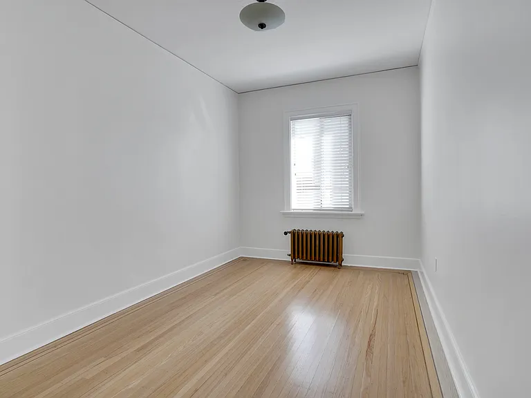 1530 W 13th Ave — Photo 19