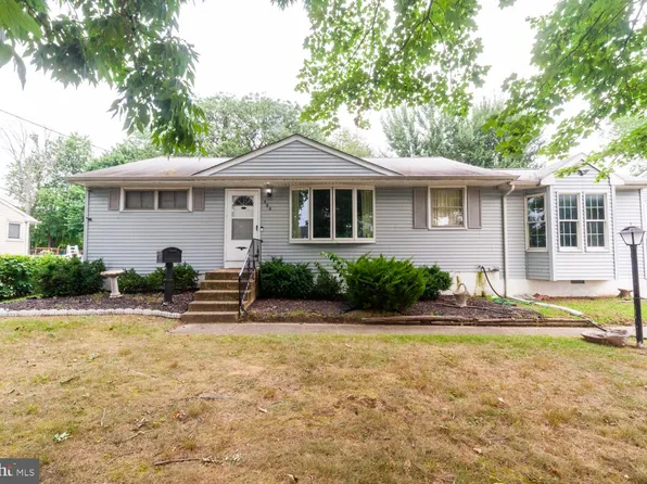 505 Jefferson St, Riverside, NJ 08075