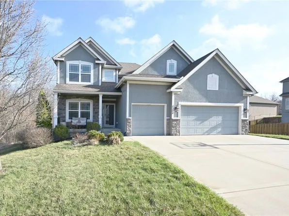 5304 NW 93rd St, Kansas City, MO 64154