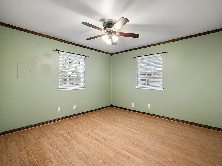 812 E Glendale St — Photo 21