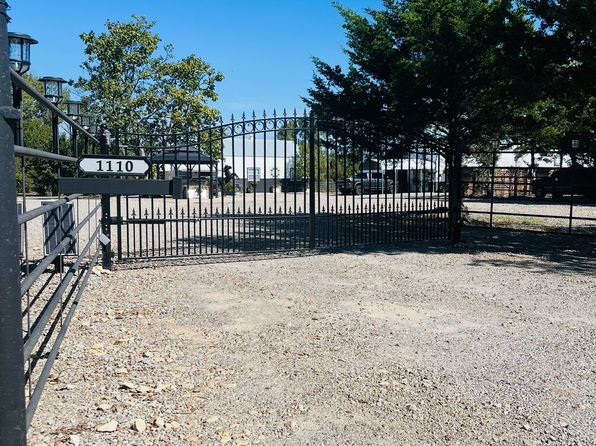 (undisclosed Address)