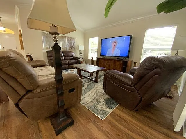 708 Chapman Loop — Photo 8