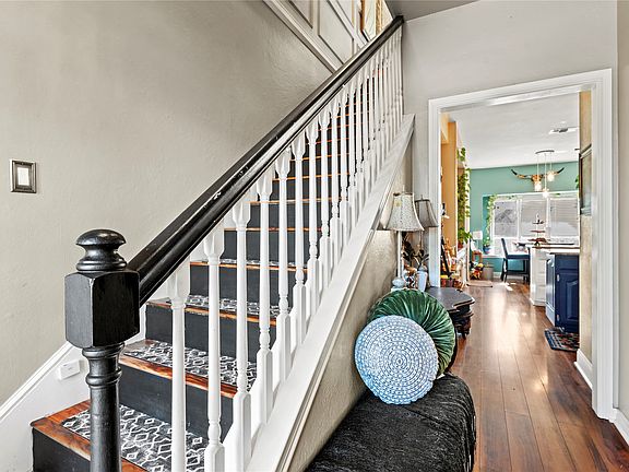 4th image of 3910 Kingsferry Ct