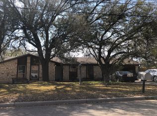 500 Seminole Rd, Leander, TX 78641