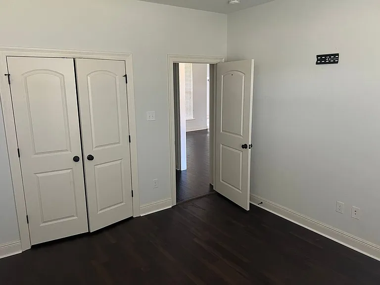 101 Lexi Falls Ln — Photo 11