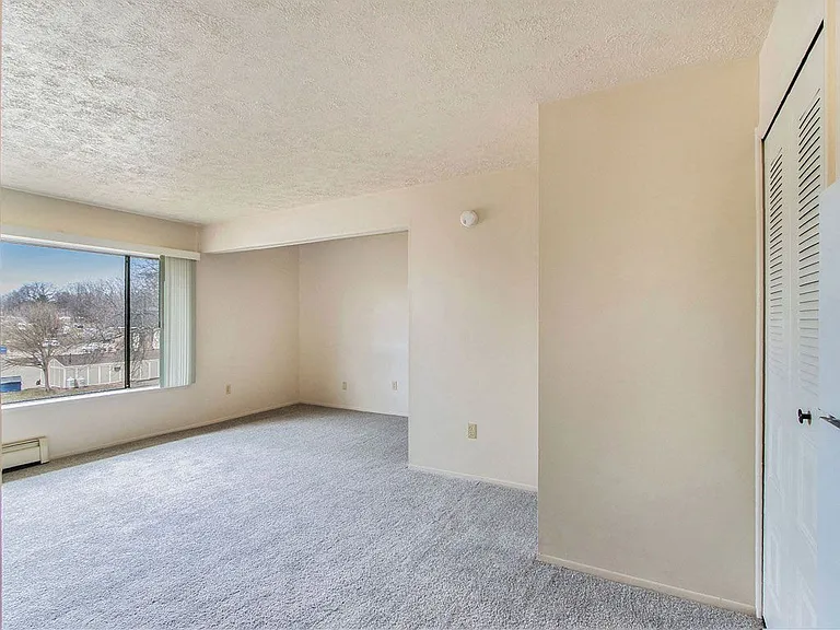 Wingate Apartments — Photo 13