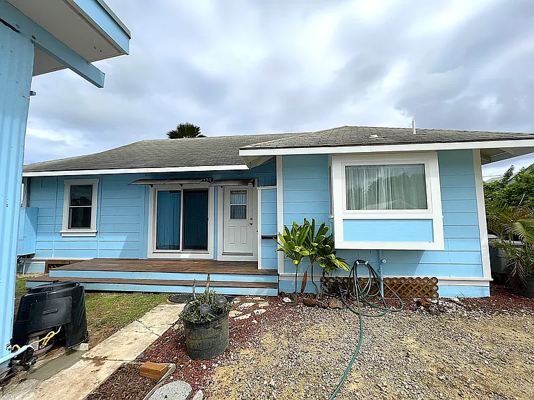 1111 Kealoha Rd — Photo 2
