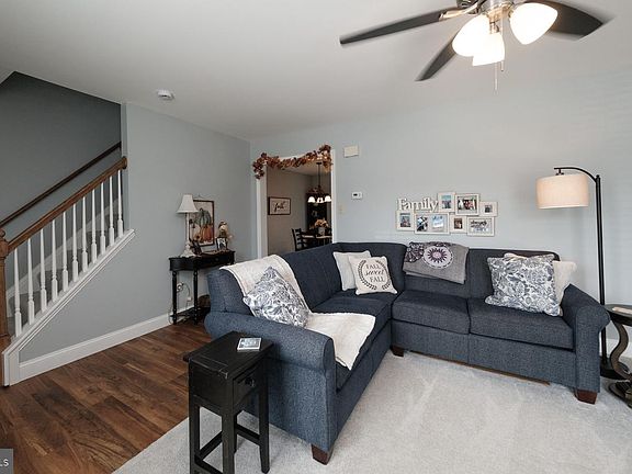 4th image of 636 Cobblestone Ln
