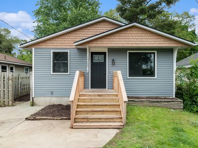 1700 Bristol Ave NW, Grand Rapids, MI, 49504