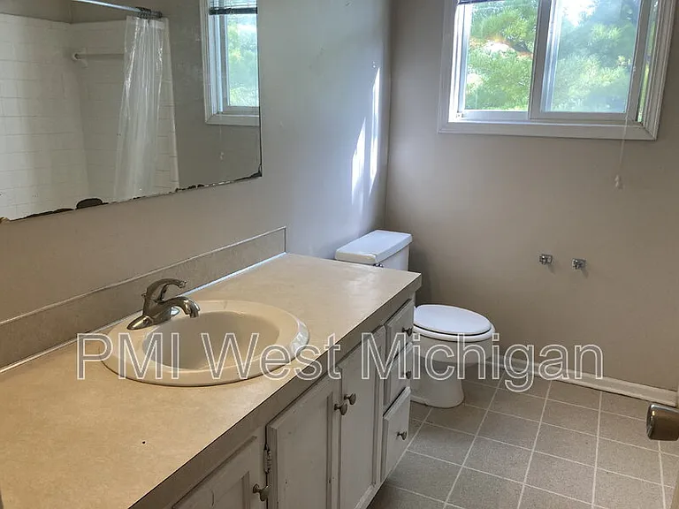 214 Grand Manor Dr — Photo 14