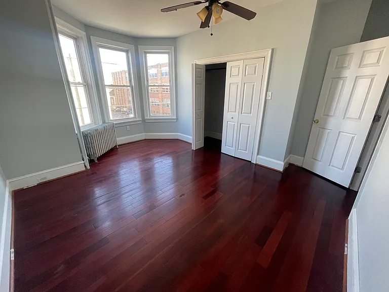 2302 W Montgomery Ave — Photo 16