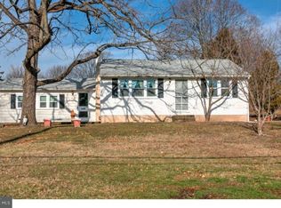 1056 Levengood Rd, Pottstown, PA 19464