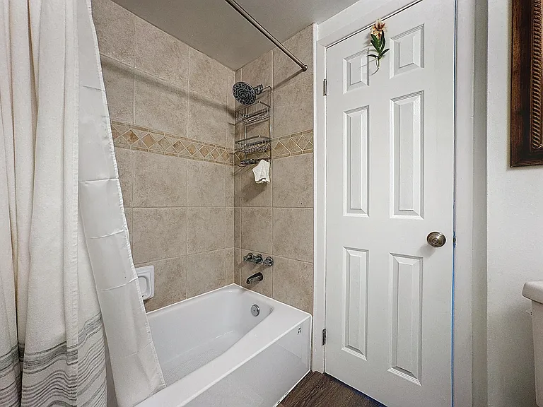 3250 NE 28th St #707 — Photo 18