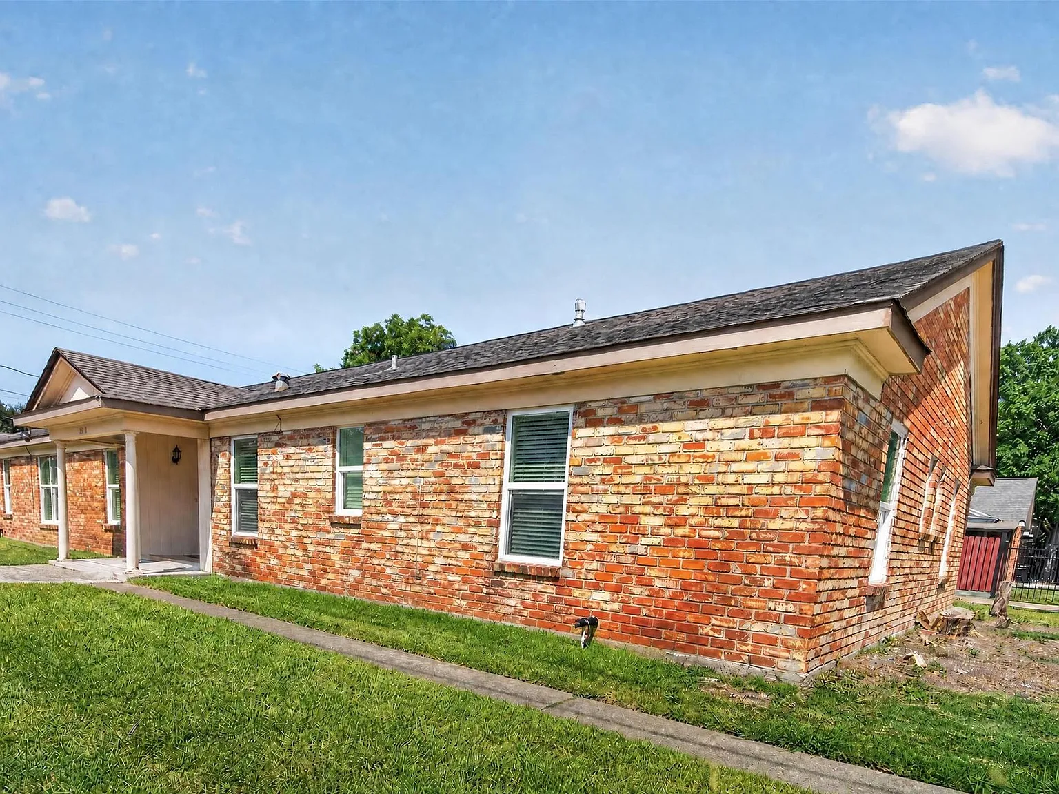 2 bed, 2.0 bath, 1000 sqft, $1,600 — Photo 3