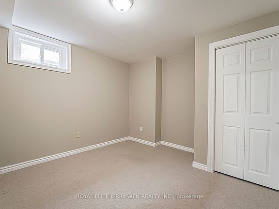 5th image of 8 Deerfield Ct