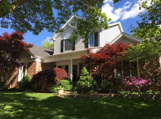 16847 Ashberry Circle Dr, Chesterfield, MO 63005