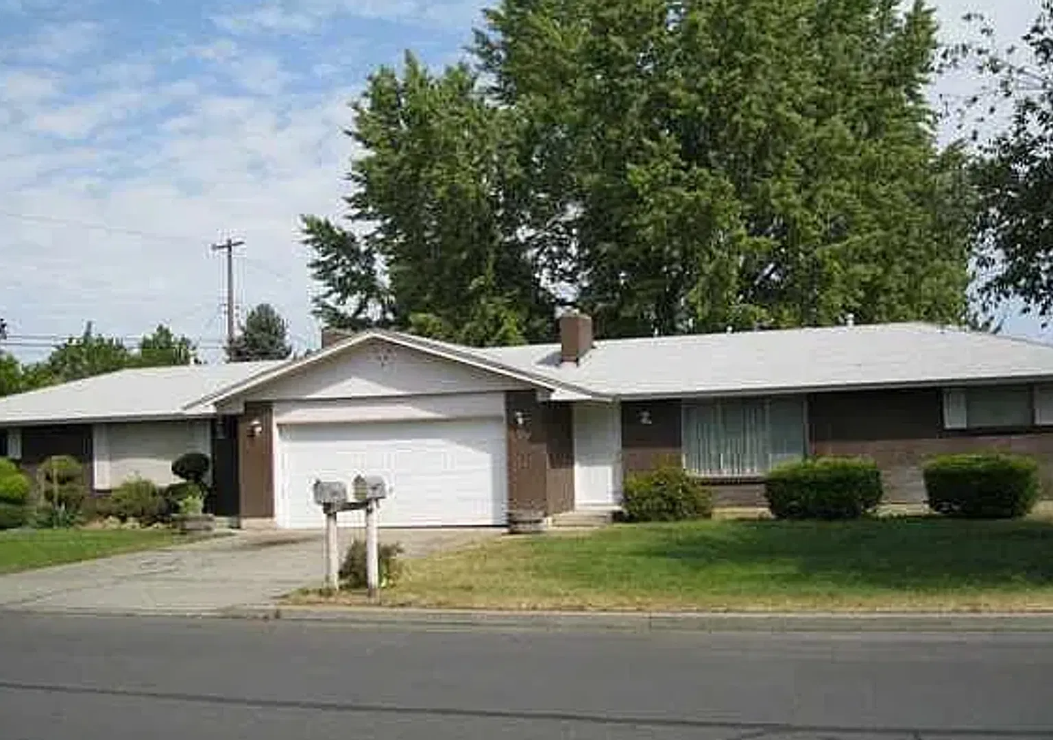 308 W Price — Photo 2