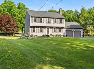 14 Cliff Rd, Bellingham, MA 02019