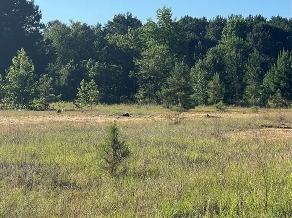 Marcia Dr, Lumberton, NC 28358