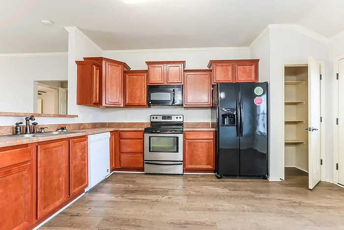 12201 Amaranth Dr — Photo 5
