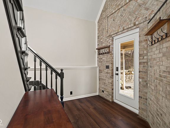 5th image of 760 Baker Rd