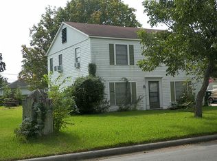 1407 Hawthorne St, Baytown, TX 77520