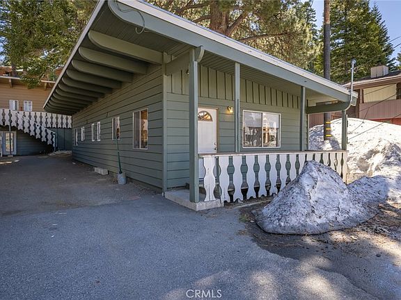 3rd image of 1801 Old Mammoth Rd