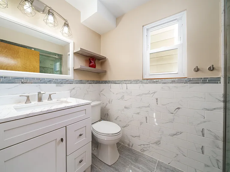 149 Hobart Ave #1 — Photo 4