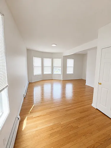 141 N Hamilton St #B Photo 1 141 N Hamilton St #B Photo 1
