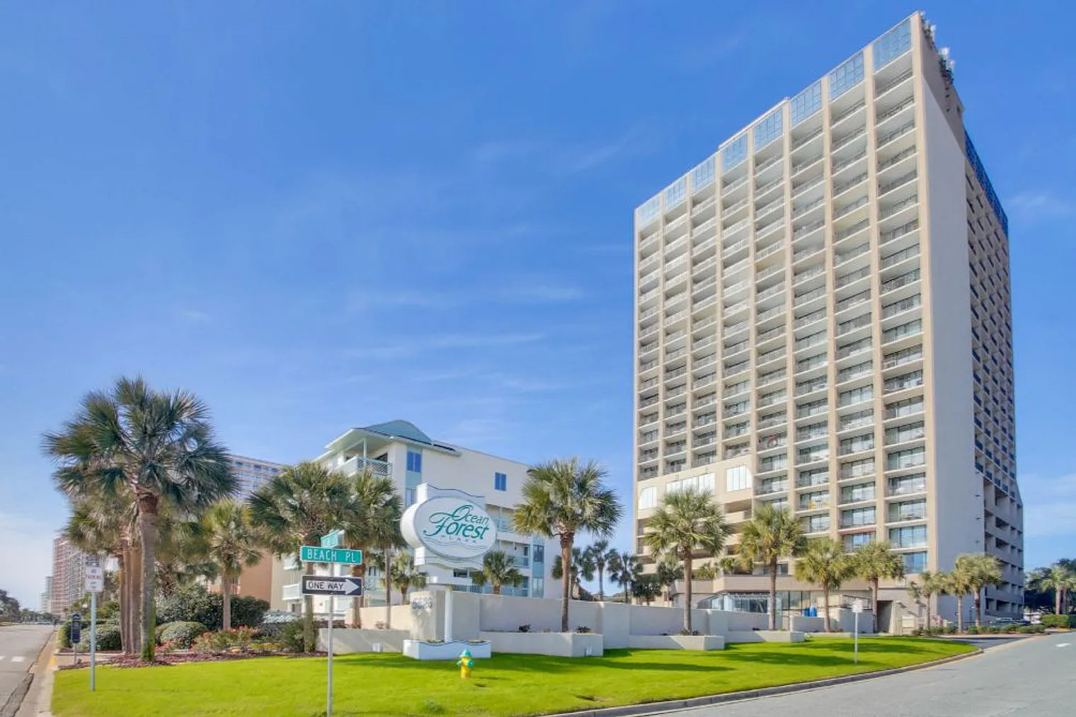 2 bed, 3.0 bath, 990 sqft, $3,266 — Photo 3
