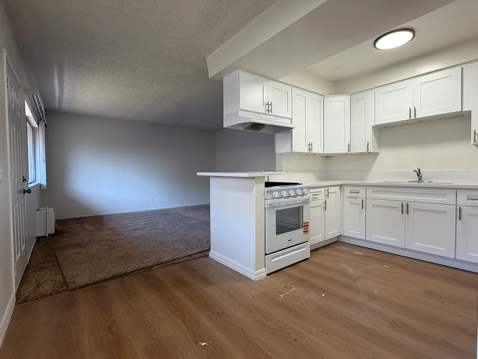 2 bed, 775 sqft, $2,150 — Photo 4