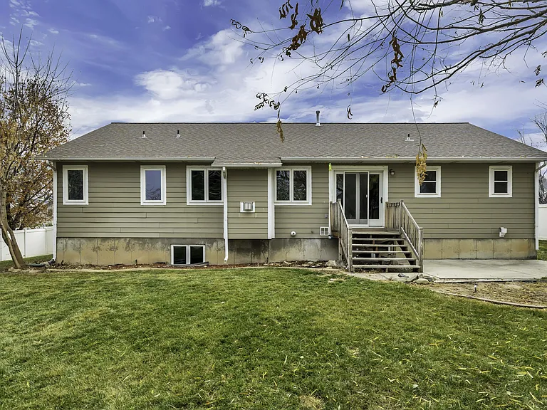778 S 410 E — Photo 30
