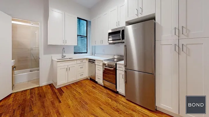 Rented by Bond New York | media 14