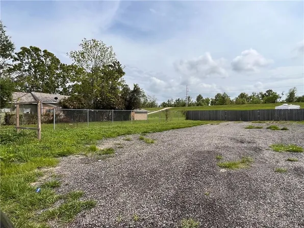 2417 Reverend Richard Wilson Dr, Kenner, LA 70062