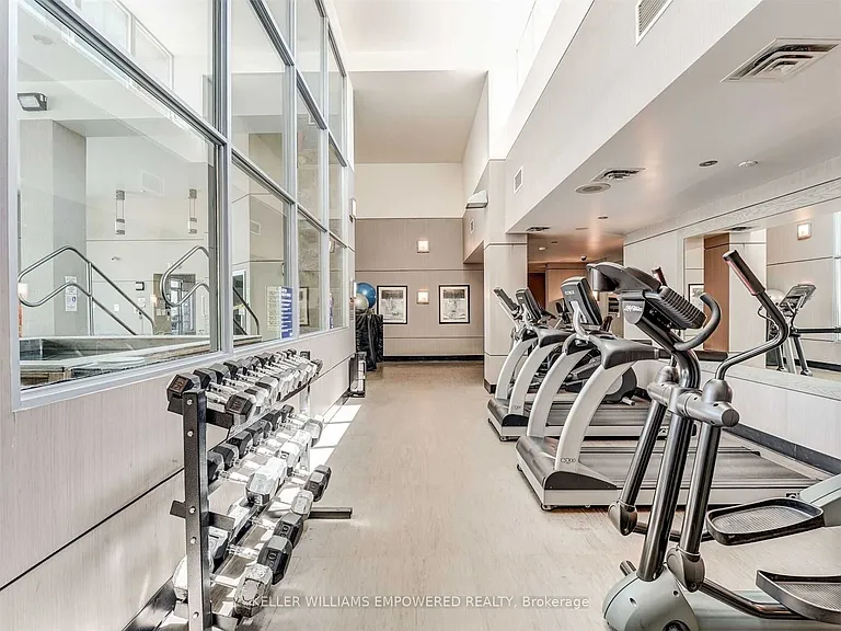 48 Suncrest Blvd #803 — Photo 15