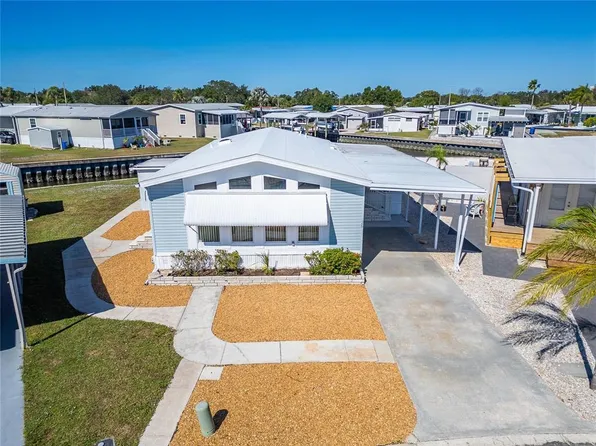 126 W SAINT JOHNS WAY, APOLLO BEACH, FL 33572