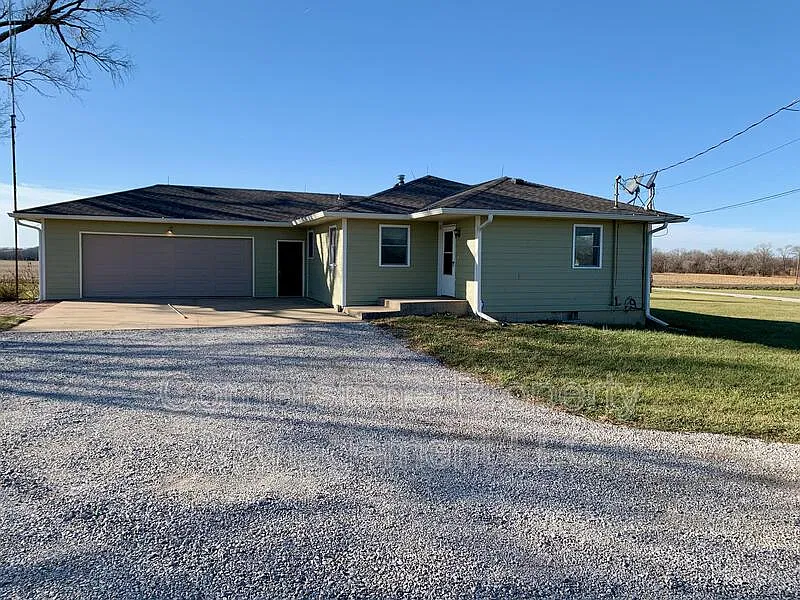 774 E 2200th Rd