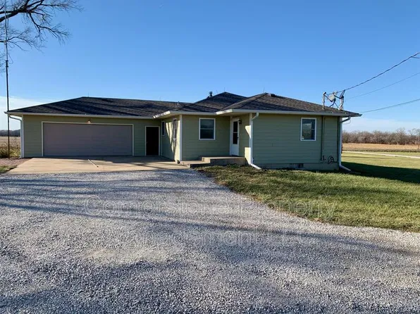 774 E 2200th Rd, Eudora, KS 66025