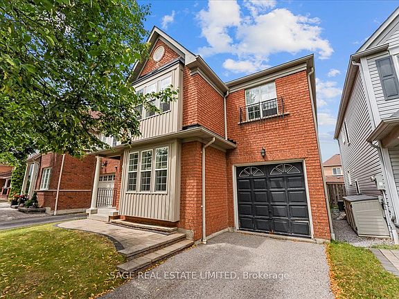 2nd image of 34 McSweeney Cres