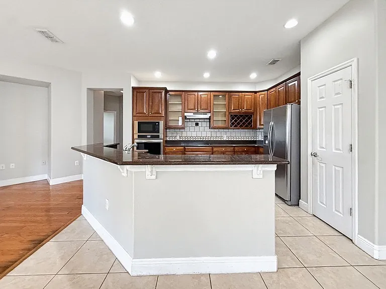 10250 Malpas Point — Photo 10